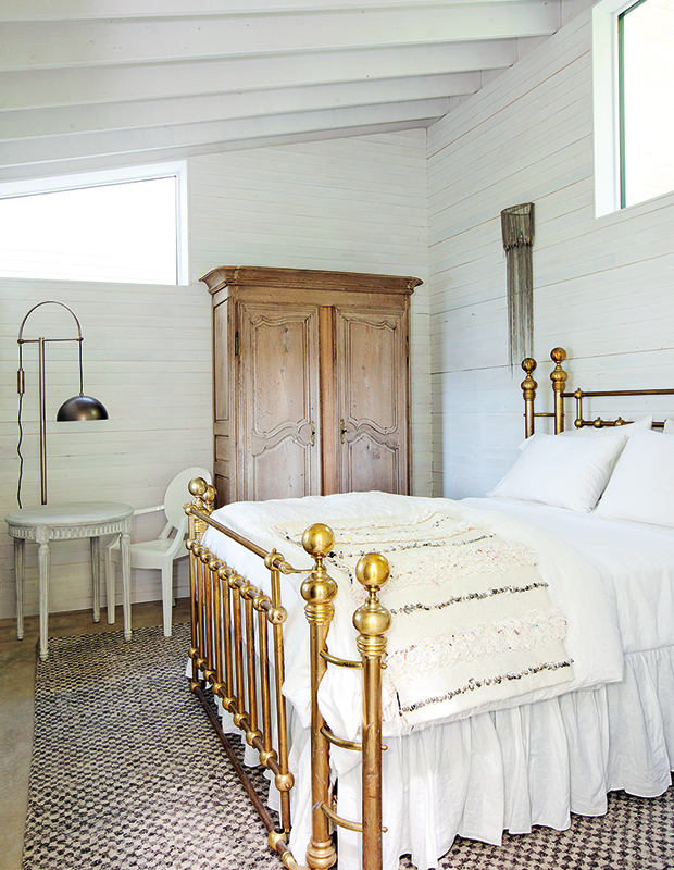 3 best cottages gambier HH AU16 bedroom