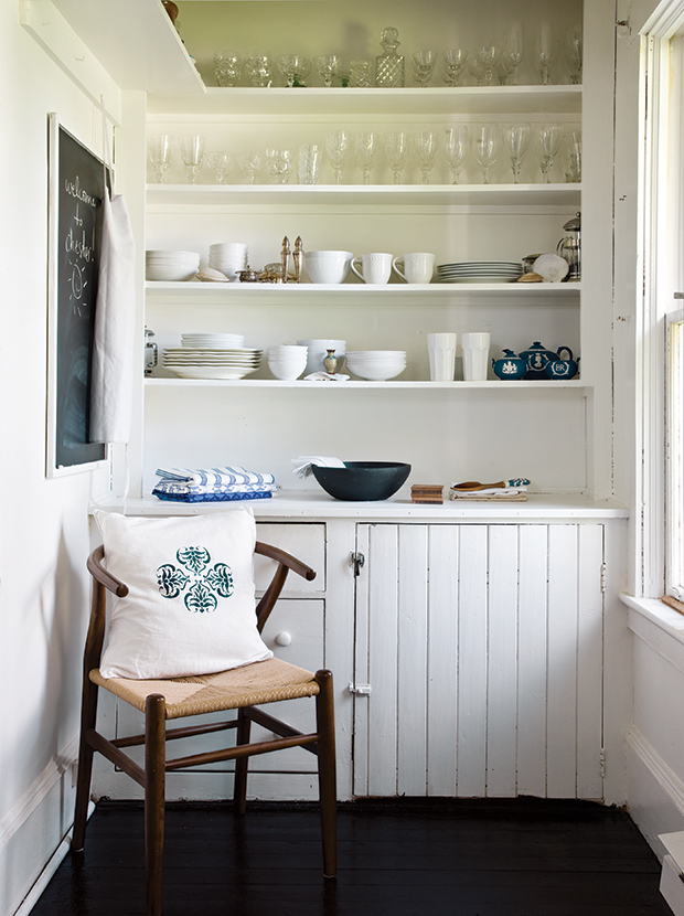 2 best cottages deb nelson chester HH JY10 shelving and chair