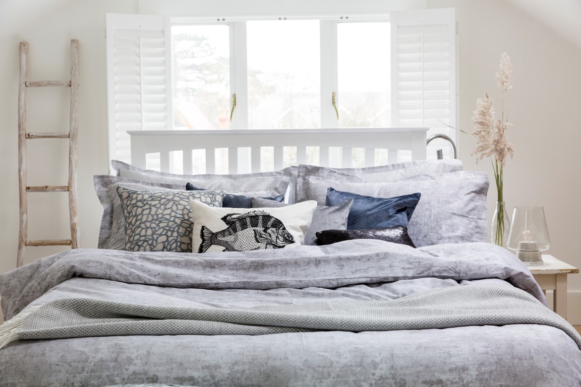 ODYSSEY Bedroom Dove 132