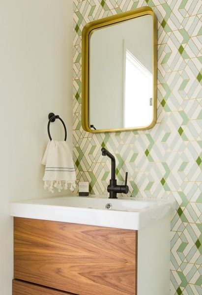 bathroom tile trends colorful patterns 1490294676