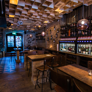 Vagabond Wines1